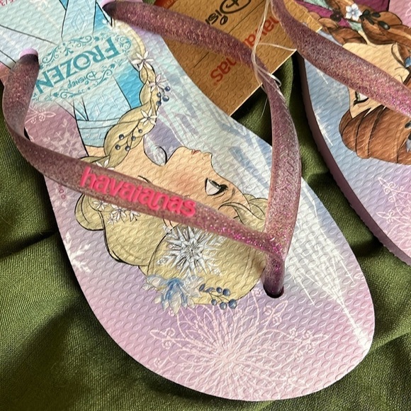 Brand New Havaianas Flip Flops Disney Frozen Anna Elsa Sisters Purple Sandals - Picture 6 of 12